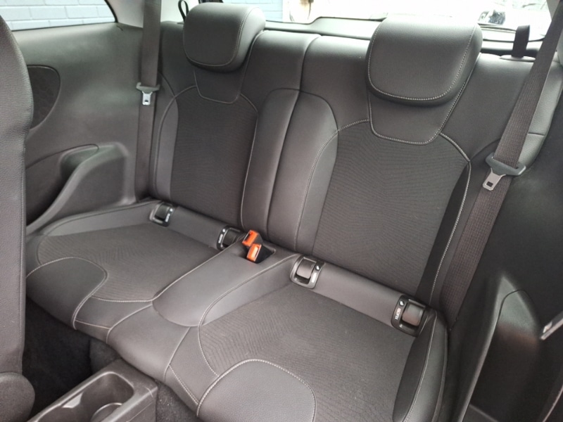 Used Vauxhall ADAM 2017 for sale - 76707747: Photo 6