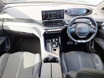 Used Peugeot 5008 2023 for sale - 79092145: Photo