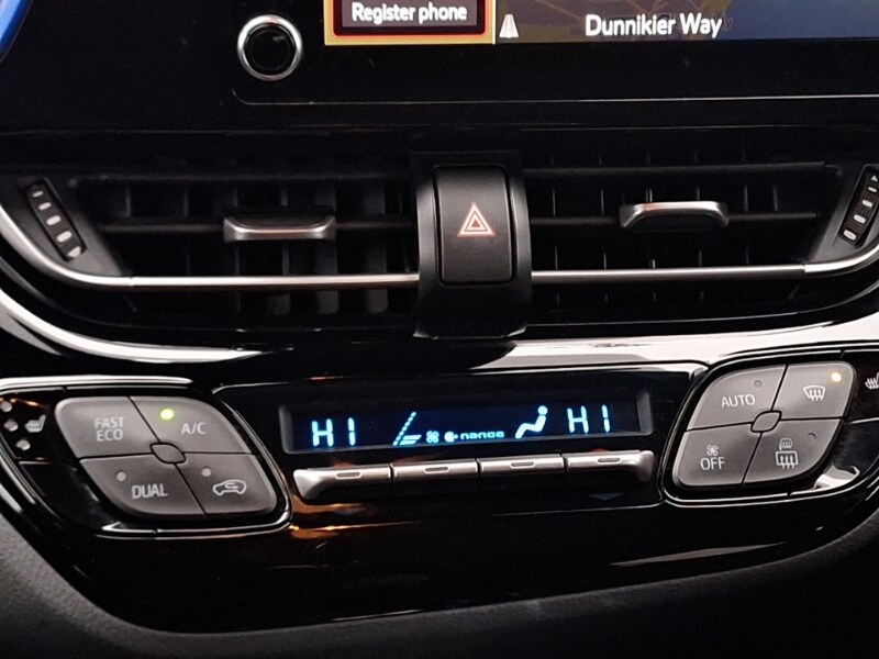 Used Toyota C-HR 2021 for sale - 77518015: Photo 11