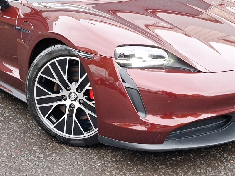 Used Porsche Taycan 2022 for sale - 76335607: Photo 9