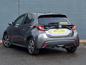 Used Toyota Yaris 2022 for sale - 76325510: Photo 3