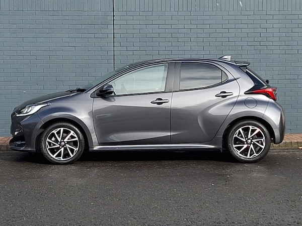 Used Toyota Yaris 2022 for sale - 76325510: Photo 4