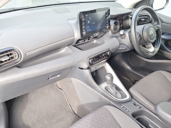 Used Toyota Yaris 2022 for sale - 76325510: Photo 5
