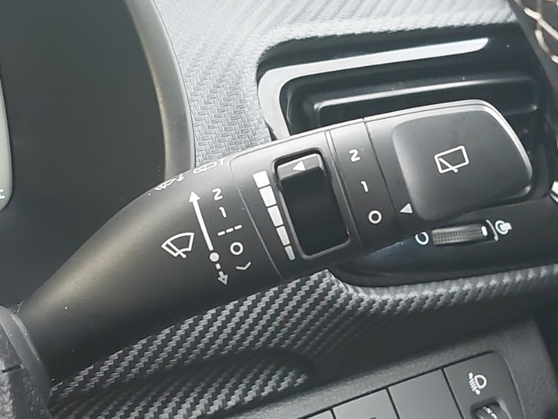 Used Kia Stonic 2025 for sale - 77206075: Photo 15