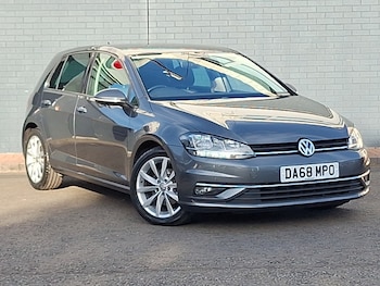 Used Volkswagen Golf 2018 for sale - 76294131: Photo