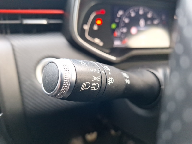 Used Renault Clio 2020 for sale - 76683637: Photo 13