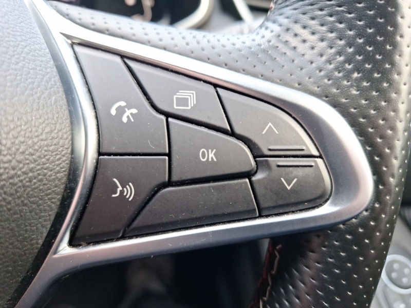 Used Renault Clio 2020 for sale - 76683637: Photo 16