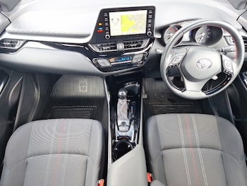 Used Toyota C-HR 2021 for sale - 79573313: Photo