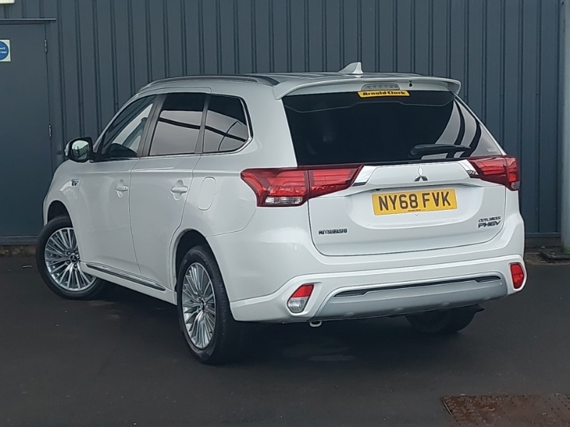 Used Mitsubishi Outlander 2018 for sale - 77999404: Photo 3