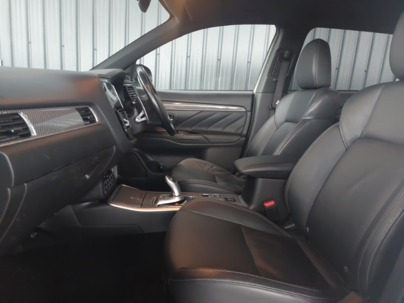 Used Mitsubishi Outlander 2018 for sale - 77999404: Photo 5