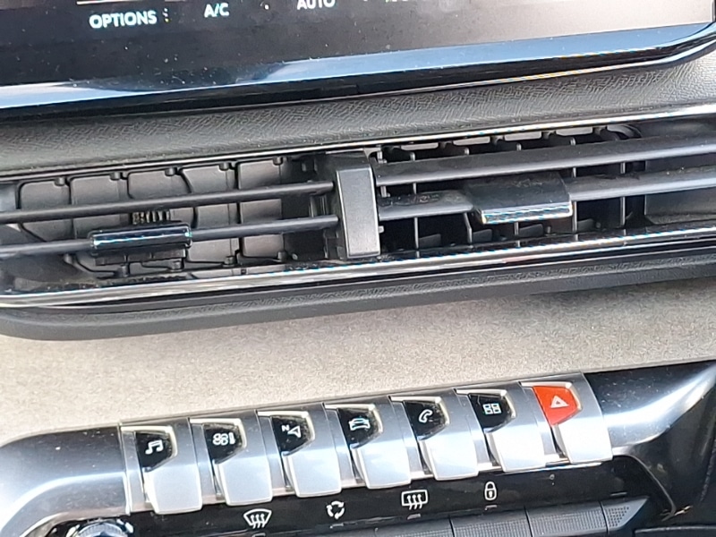 Used Peugeot 3008 2022 for sale - 76335633: Photo 11