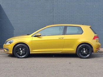 Used Volkswagen Golf 2017 for sale - 79180247: Photo