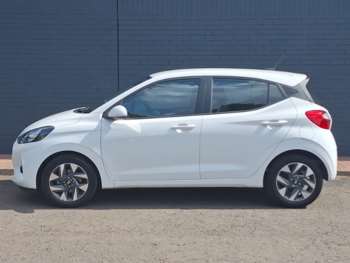 Used Hyundai i10 2024 for sale - 74882580: Photo