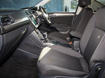 Used Volkswagen Tiguan Allspace 2023 for sale - 79625184: Photo