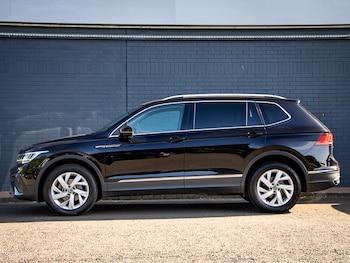 Used Volkswagen Tiguan Allspace 2023 for sale - 79625184: Photo