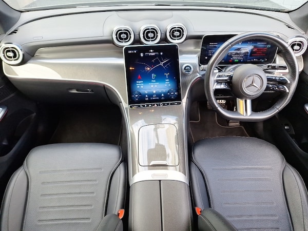 Used Mercedes-Benz GLC 2023 for sale - 75768271: Photo 2