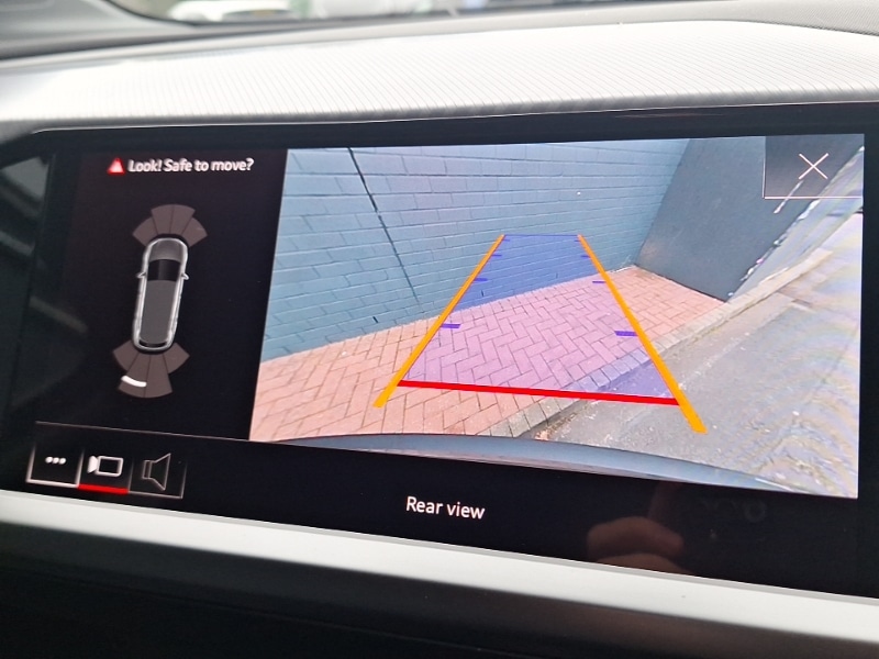 Used Audi Q4 e-tron 2024 for sale - 77105298: Photo 15