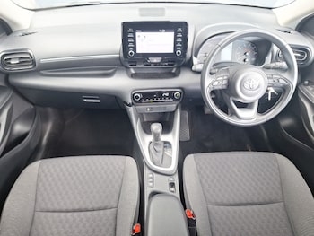 Used Toyota Yaris 2023 for sale - 78916842: Photo