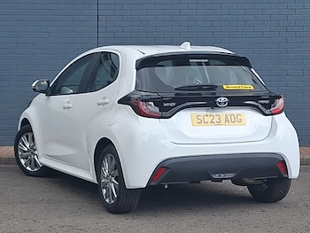 Used Toyota Yaris 2023 for sale - 78916842: Photo