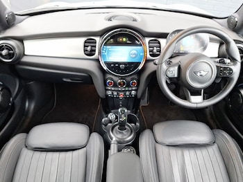 Used MINI Hatch 2023 for sale - 79387244: Photo