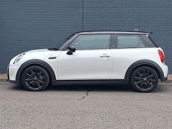 Used MINI Hatch 2023 for sale - 79387244: Photo