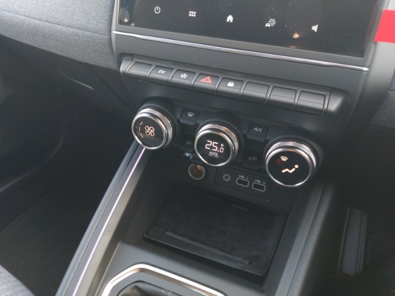 Used Renault Clio 2025 for sale - 78099381: Photo 14