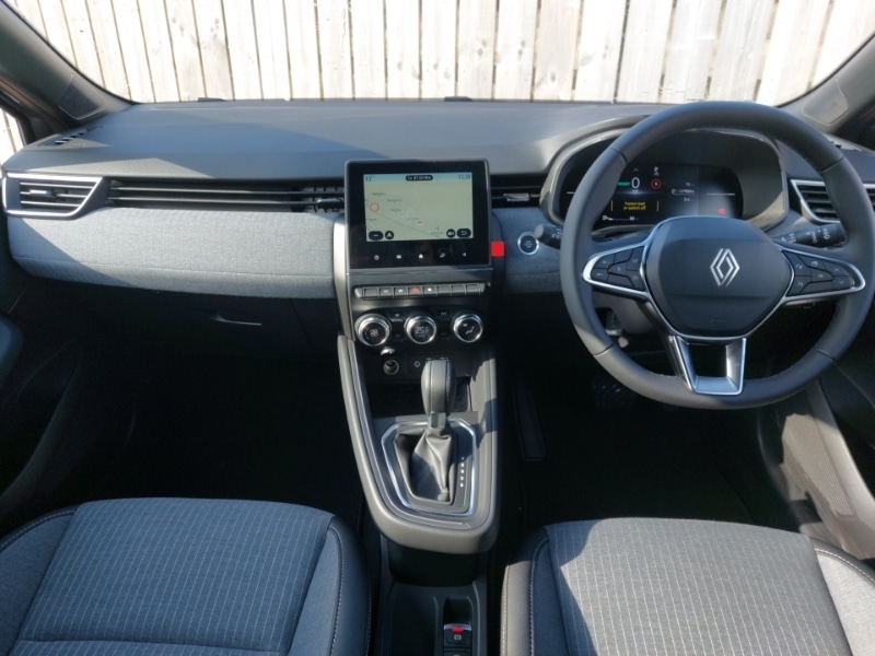 Used Renault Clio 2025 for sale - 78099381: Photo 2