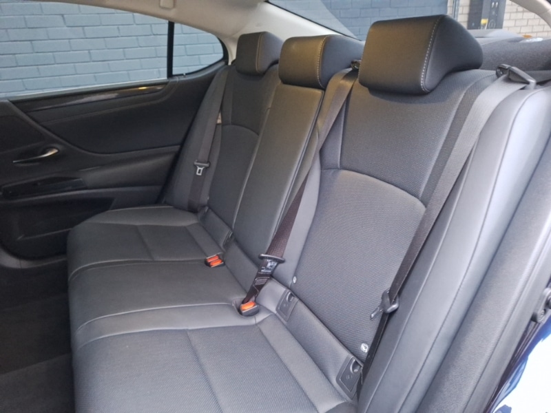 Used Lexus ES 2023 for sale - 76897383: Photo 6