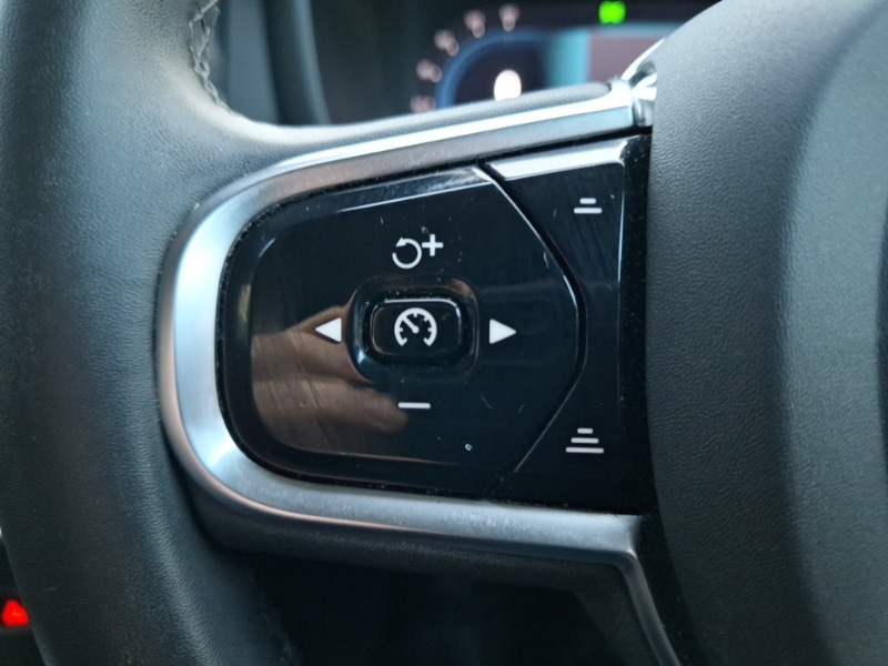 Used Volvo V60 2022 for sale - 76853973: Photo 17