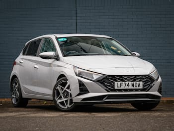 Used Hyundai i20 2024 for sale - 79748636: Photo