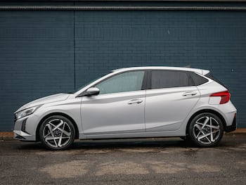 Used Hyundai i20 2024 for sale - 79748636: Photo