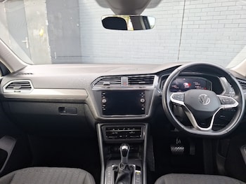 Used Volkswagen Tiguan Allspace 2023 for sale - 76052602: Photo 2