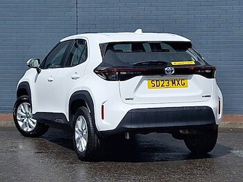 Used Toyota Yaris Cross 2023 for sale - 78872337: Photo