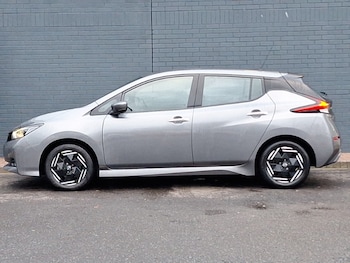 Used Nissan Leaf 2022 for sale - 76839001: Photo