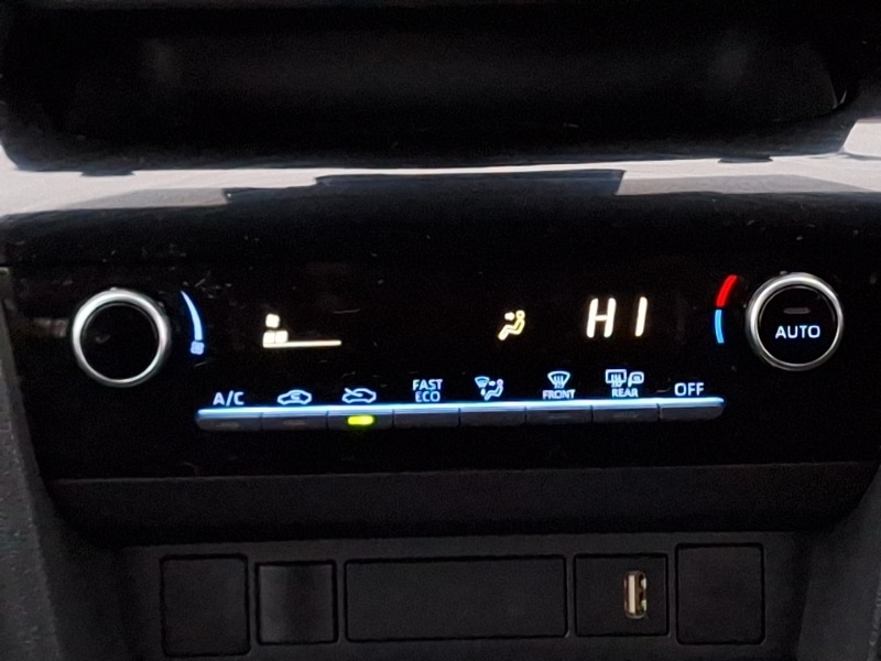 Used Toyota Yaris Cross 2022 for sale - 76815840: Photo 11