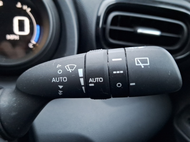 Used Toyota Yaris Cross 2022 for sale - 76815840: Photo 16