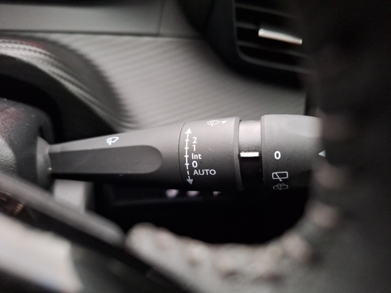 Used Peugeot 208 2023 for sale - 76885511: Photo 16