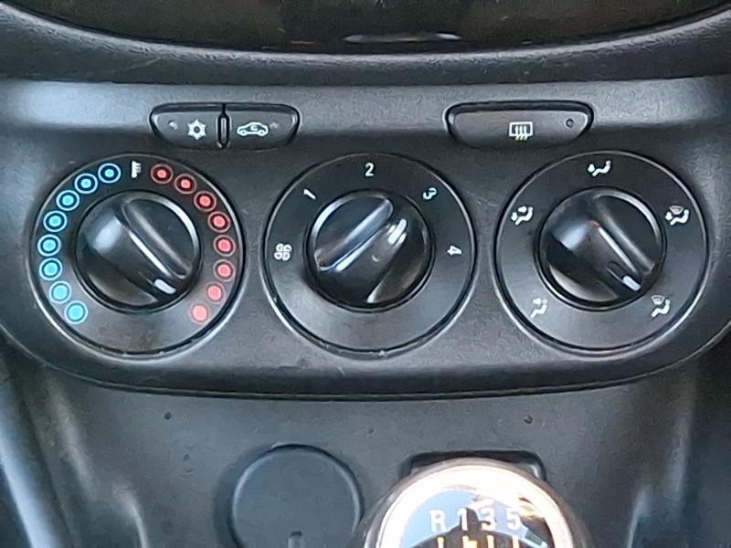 Used Vauxhall Corsa 2017 for sale - 77126395: Photo 11