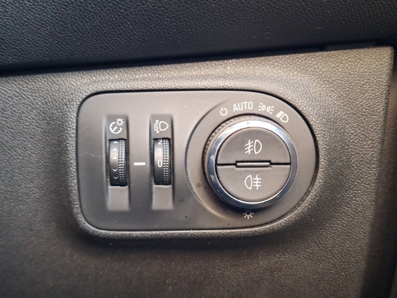 Used Vauxhall Corsa 2017 for sale - 77126395: Photo 13