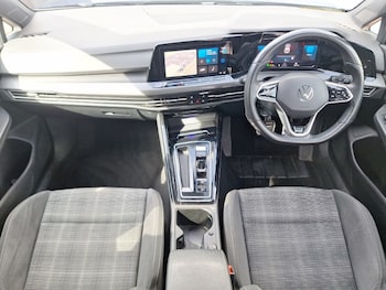 Used Volkswagen Golf 2023 for sale - 79586379: Photo