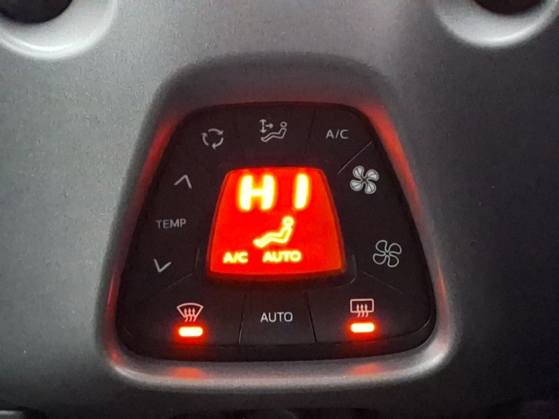 Used Toyota AYGO 2019 for sale - 76983526: Photo 11