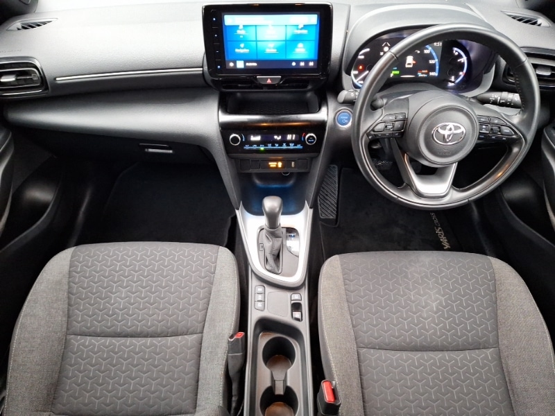 Used Toyota Yaris Cross 2022 for sale - 76656660: Photo 2