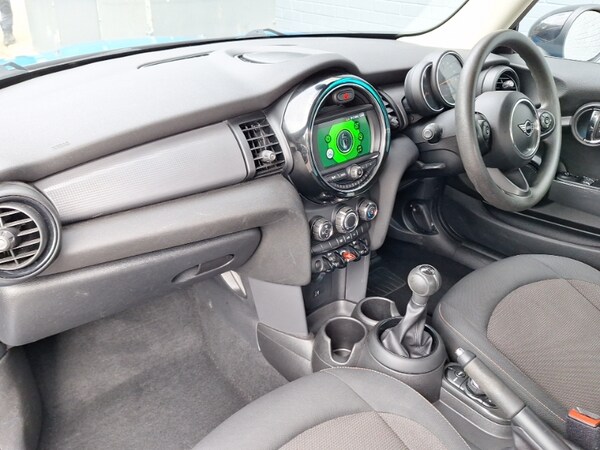Used MINI Hatch 2019 for sale - 76187879: Photo 5