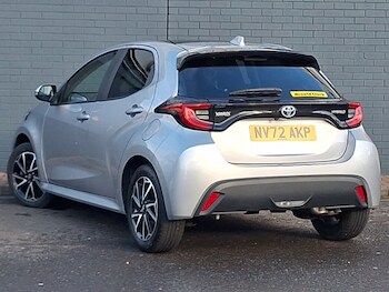 Used Toyota Yaris 2023 for sale - 77168935: Photo