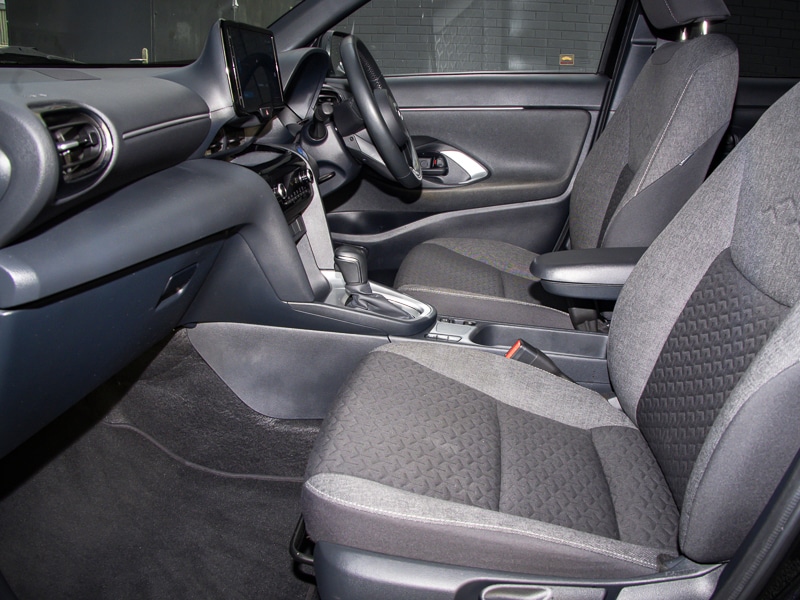 Used Toyota Yaris Cross 2022 for sale - 77338013: Photo 2