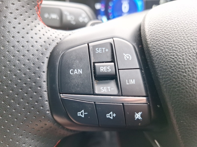 Used Ford Focus 2023 for sale - 77921803: Photo 16