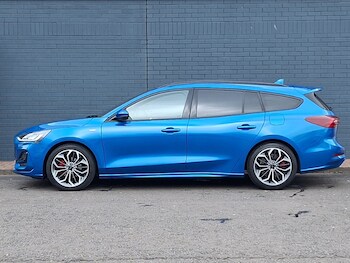 Used Ford Focus 2023 for sale - 77921803: Photo