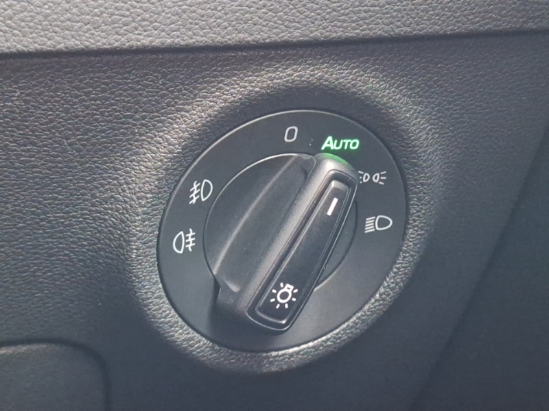 Used Skoda Karoq 2018 for sale - 77816429: Photo 17