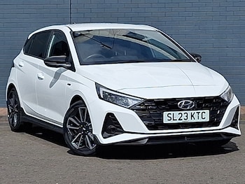 Used Hyundai i20 2023 for sale - 79561583: Photo