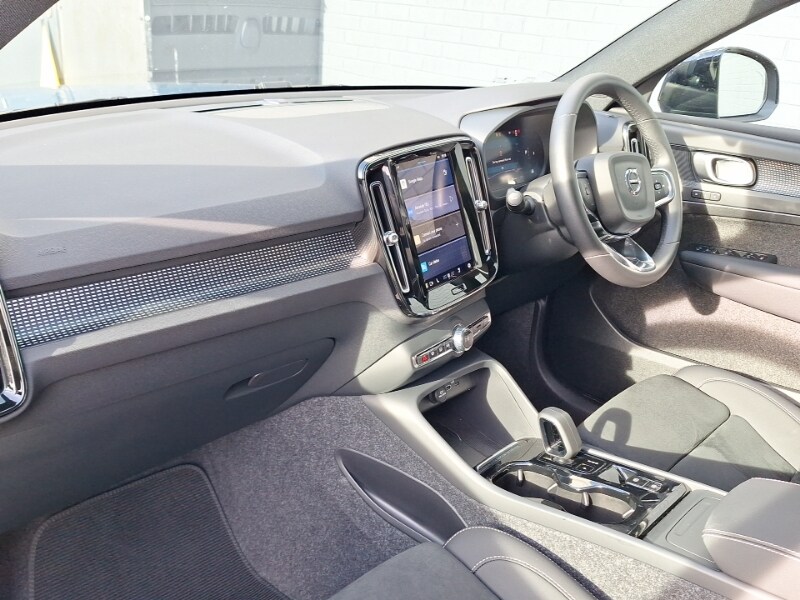 Used Volvo XC40 2024 for sale - 76225732: Photo 5